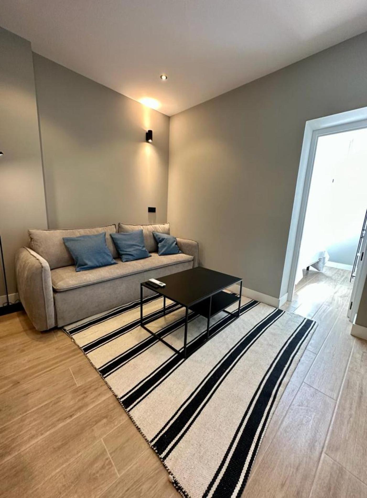 Central Apt De 2Hab Para 5Pax En Calle Silva E2 Madrid Exterior photo