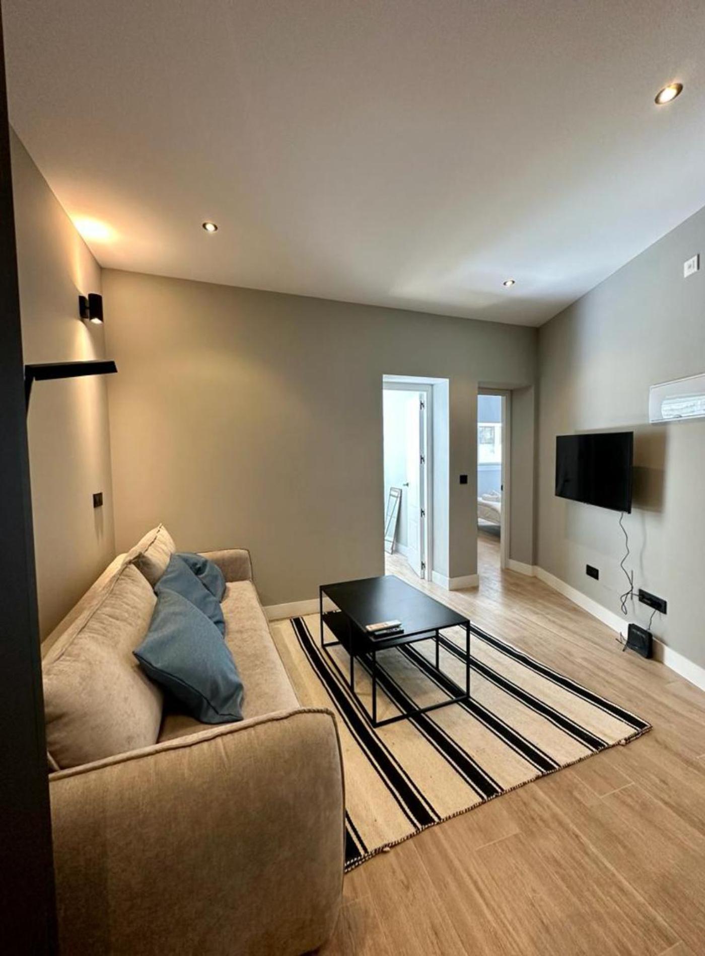 Central Apt De 2Hab Para 5Pax En Calle Silva E2 Madrid Exterior photo